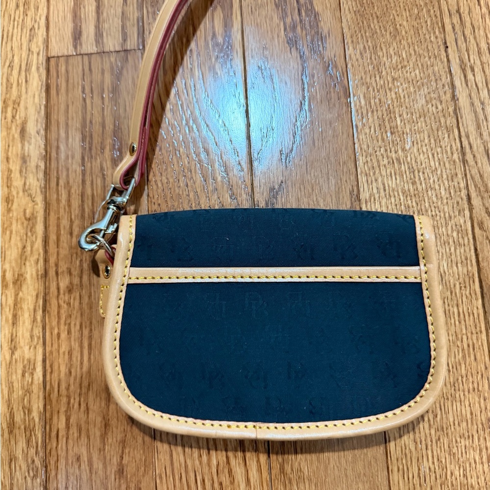 Dooney & Bourke Monogram Black and Tan Wristlet - Picture 3 of 5